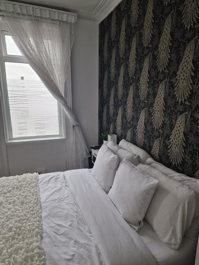 Double Rooms, Free Continental Breakfast, Pics And Full Address Sent After Booking, 2 Miles To City Centre 贝尔法斯特 外观 照片